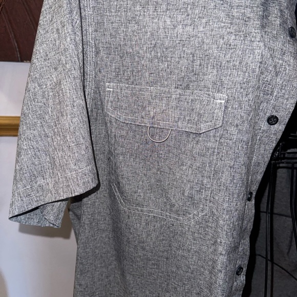 Roundtree & Yorke Charcoal Vented Button-Up Shirt - Picture 3 of 7